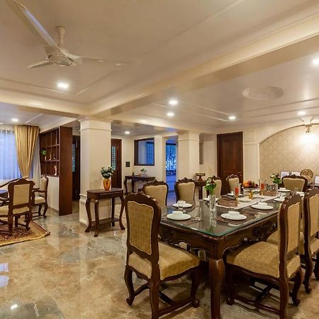 Stayvista'S Lake La Vie - Tranquil Lake-View Villa Amidst Farmland With Pool And Poolside Gazebo - Proximity To Sula 나식 외부 사진